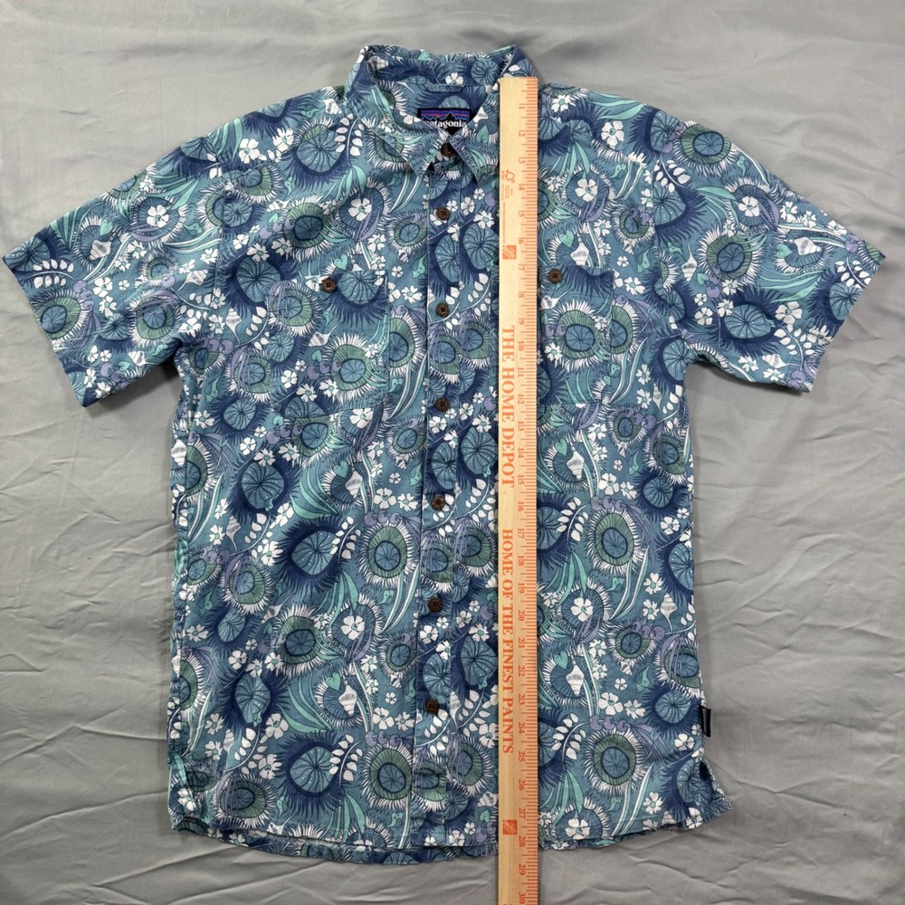 Patagonia Back Step Shirt Hawaiian Short Sleeve Button Up Blue Floral AOP Mens M - Picture 9 of 15